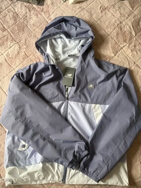 New Balance Men’s Lavender & White Colorblock Windbreaker